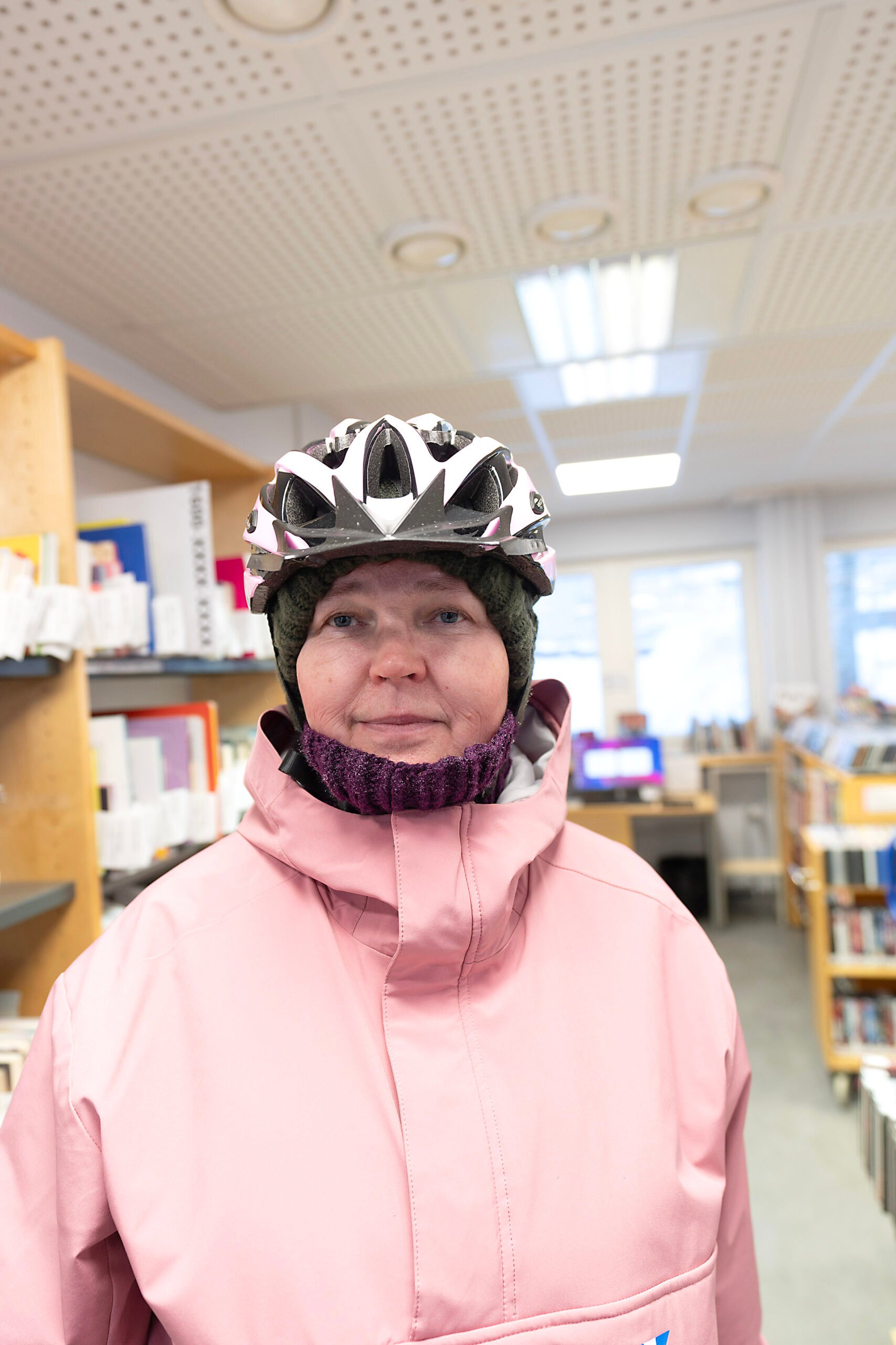 Tarja Oja on kulkenut viimeiset 20 vuotta työmatkansa vaihteettomalla peruspyörällä, jonka hän vaihtoi viime syksynä sähköiseen.